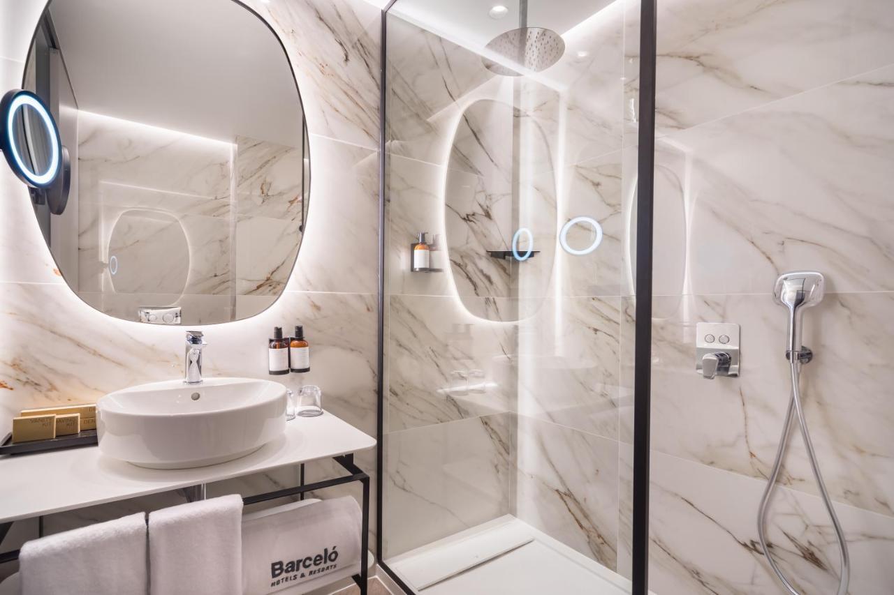Barcelo Funchal Oldtown Hotel ภายนอก รูปภาพ Bathroom
