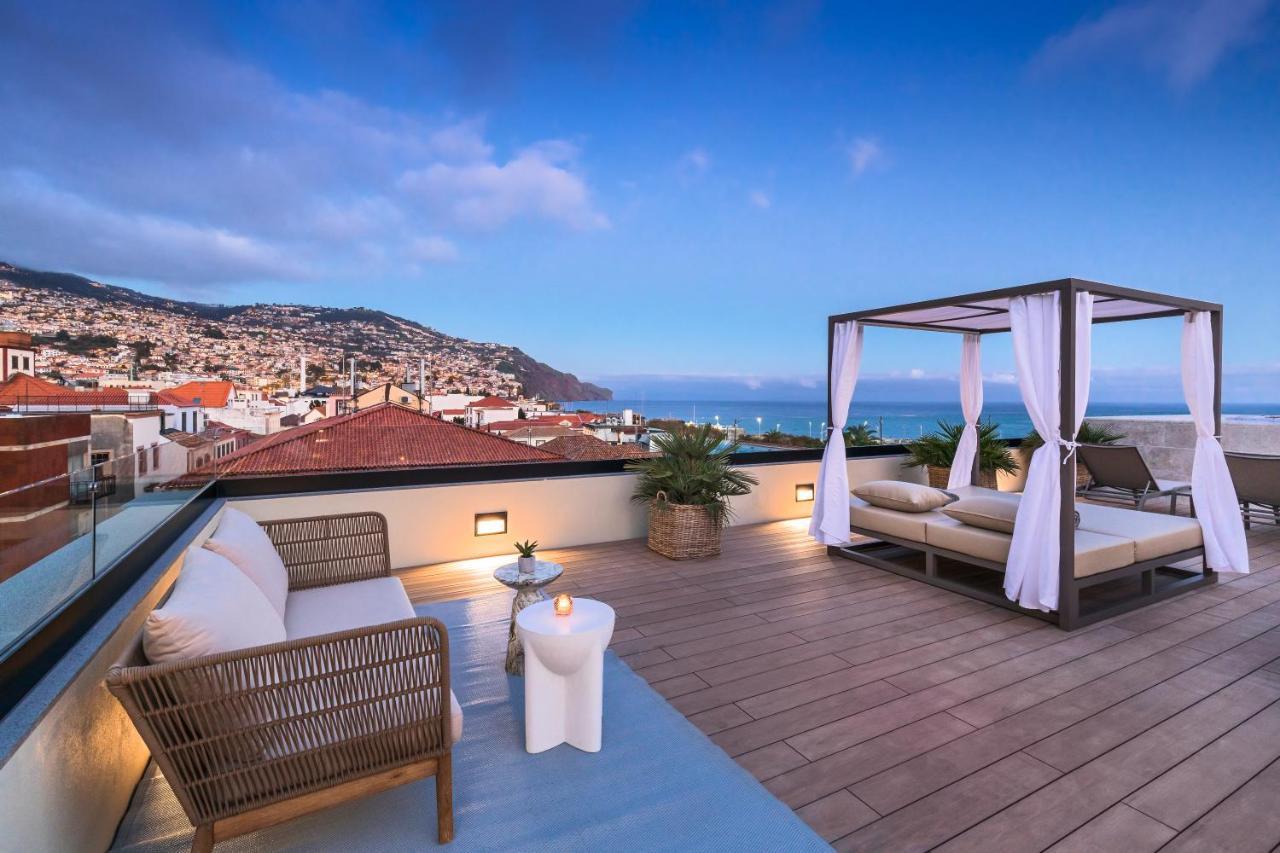 Barcelo Funchal Oldtown Hotel ภายนอก รูปภาพ The hotel's rooftop