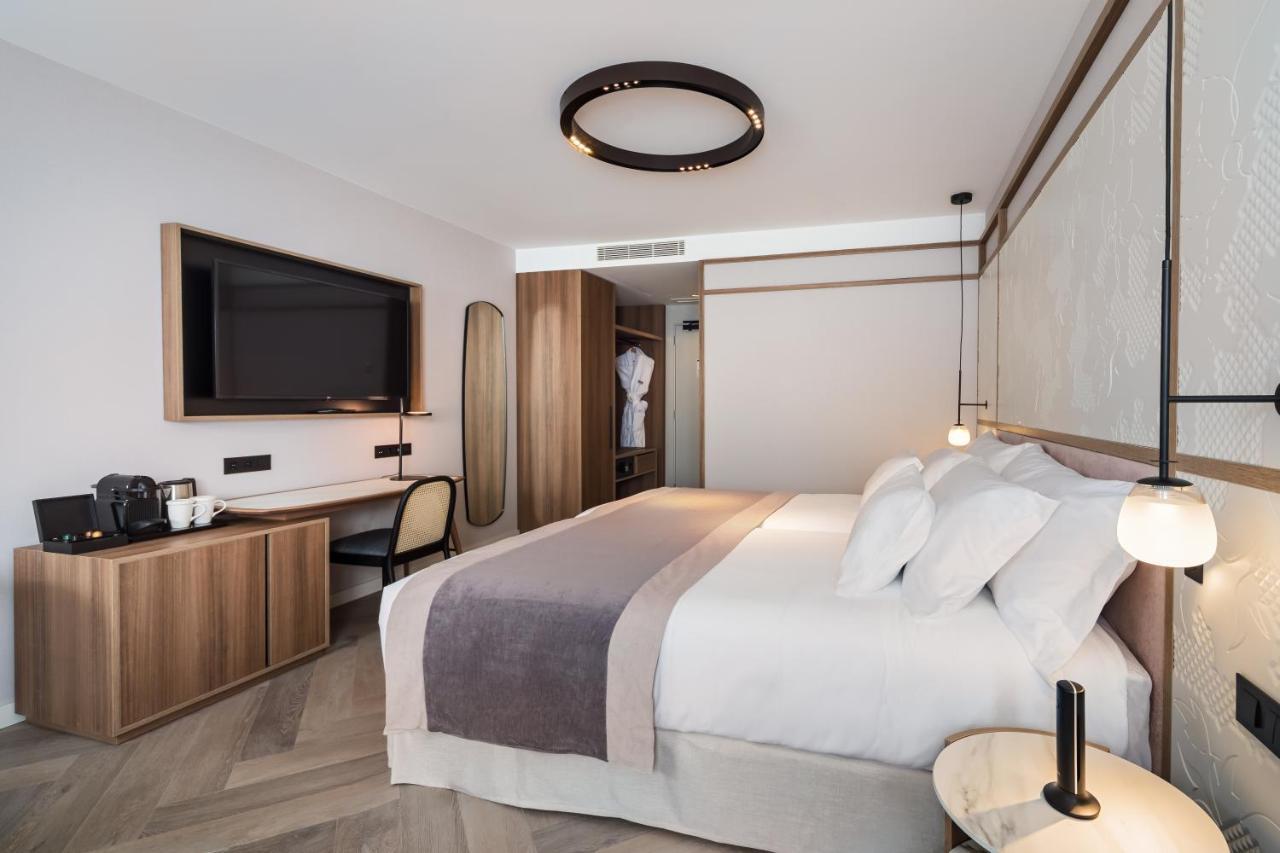 Barcelo Funchal Oldtown Hotel ภายนอก รูปภาพ Deluxe room